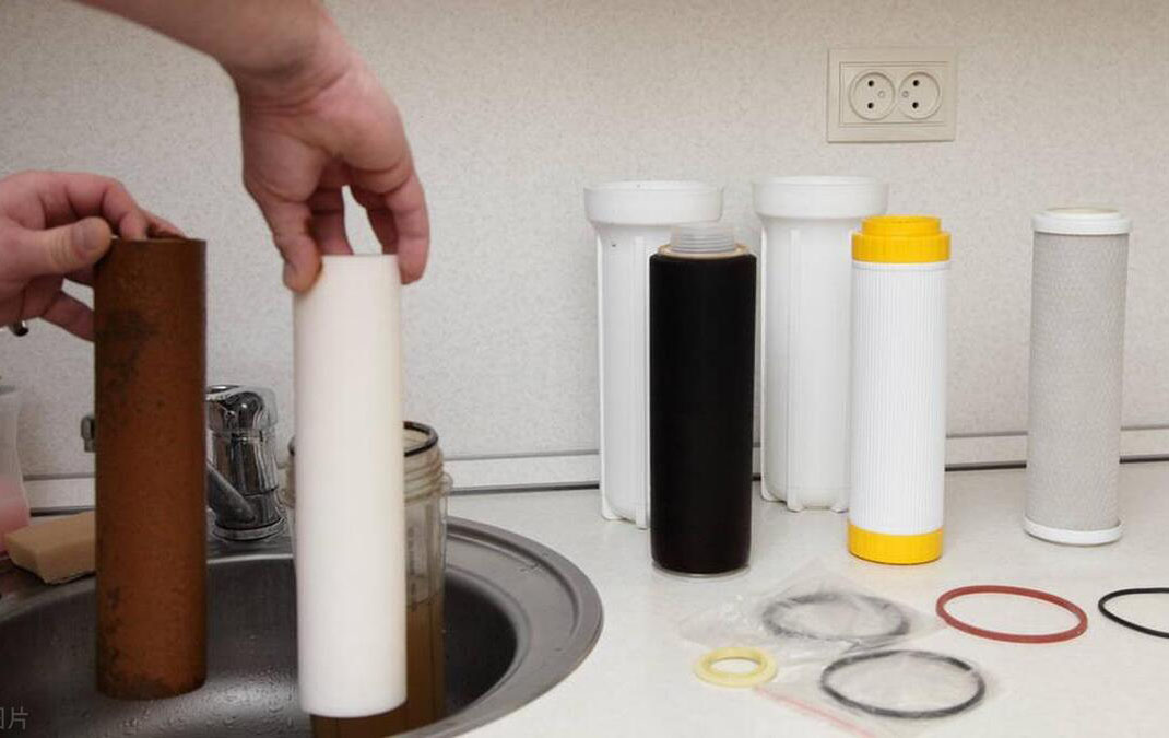 凈水器的濾芯怎么換？.jpg
